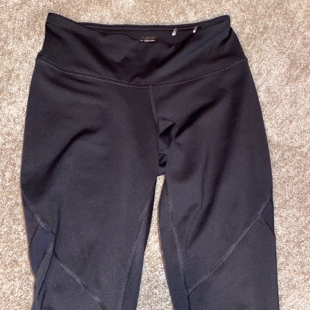 Tel Gear Cropped Leggings